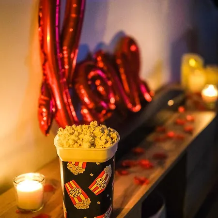 Loveroom La Lova Avec Privé Et Pièce Secrète *