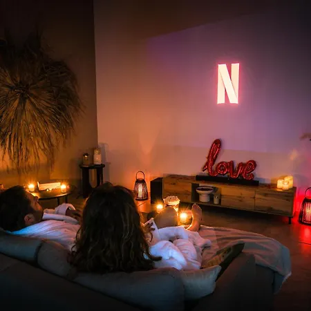 La Villa Lova - Suite Romantique Avec Jacuzzi Privatif *