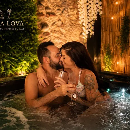 Βίλα La Lova - Romantique Avec Jacuzzi Privatif